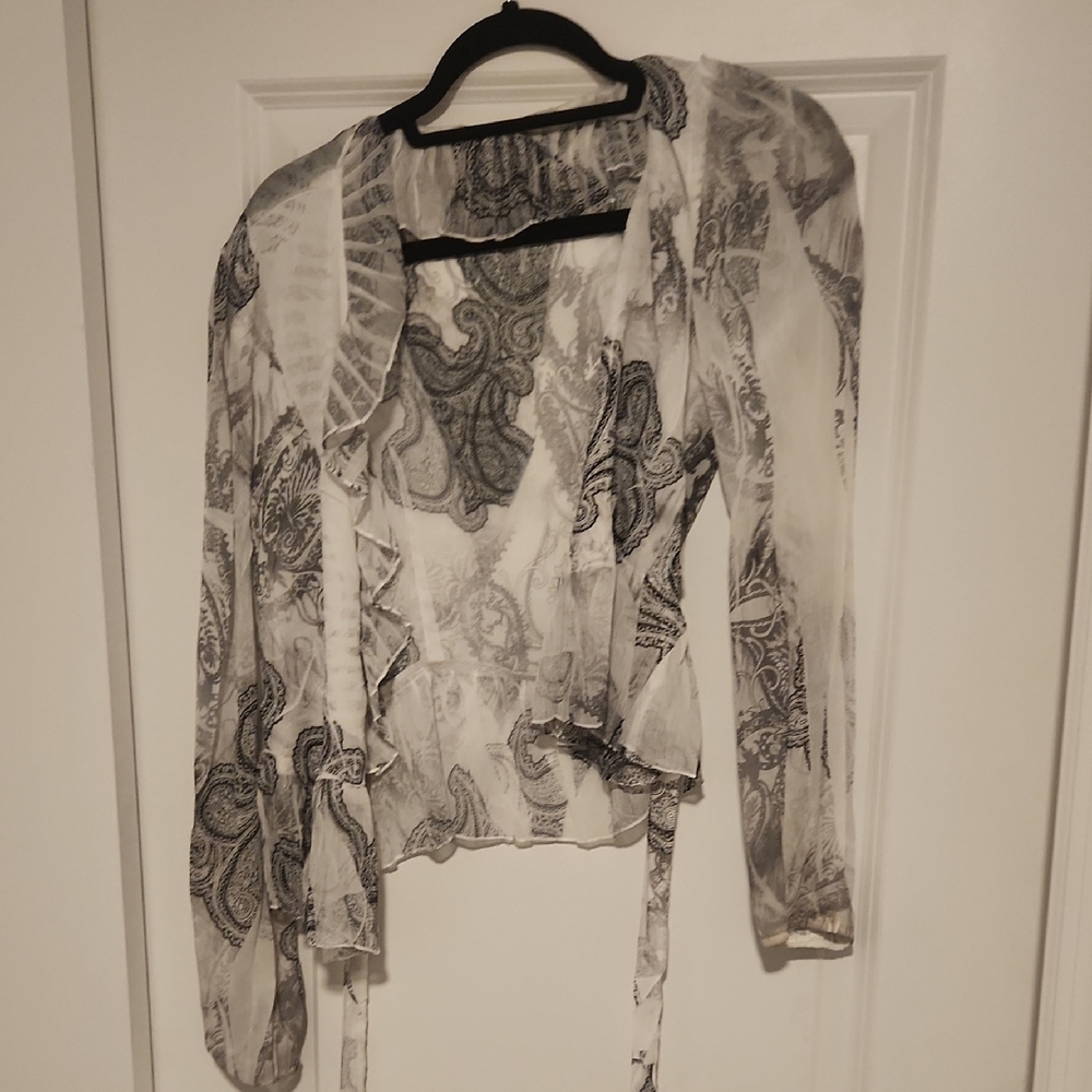 Grass Collection Black and White Ruffled Blouse